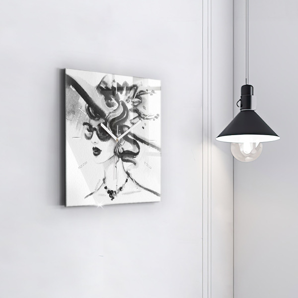 Pendule carrée en verre Femme à la mode