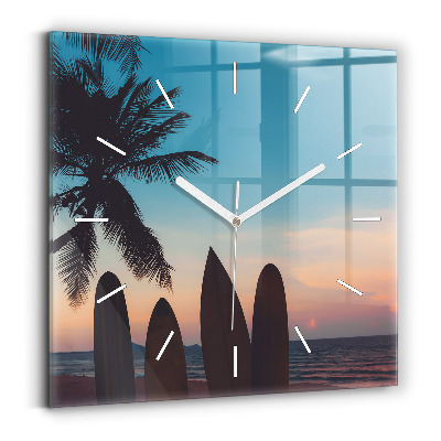 Pendule carrée en verre Surfer sur la plage
