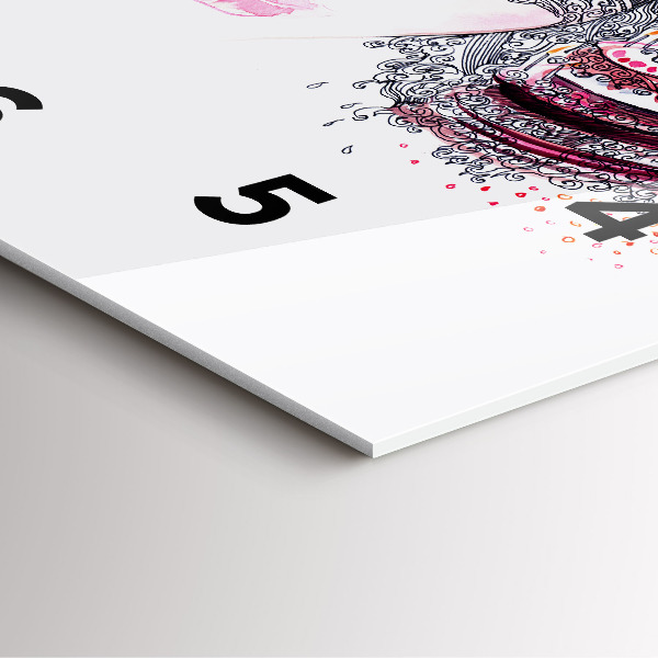 Horloge murale carrée Douce femme avec un gâteau