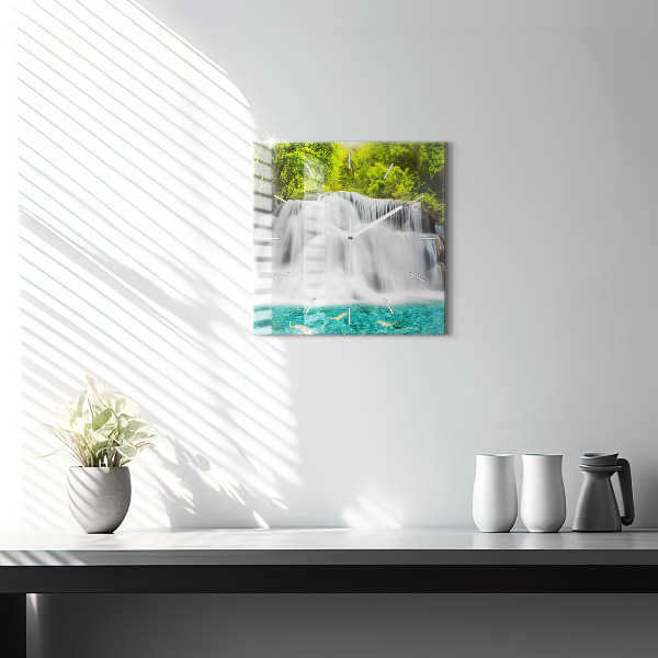 Horloge murale carrée Cascade en Thaïlande