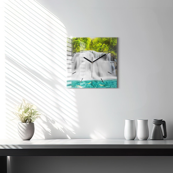 Horloge murale carrée Cascade en Thaïlande