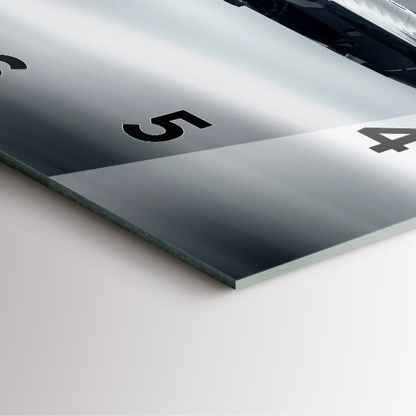 Pendule carrée en verre Avion militaire en vol