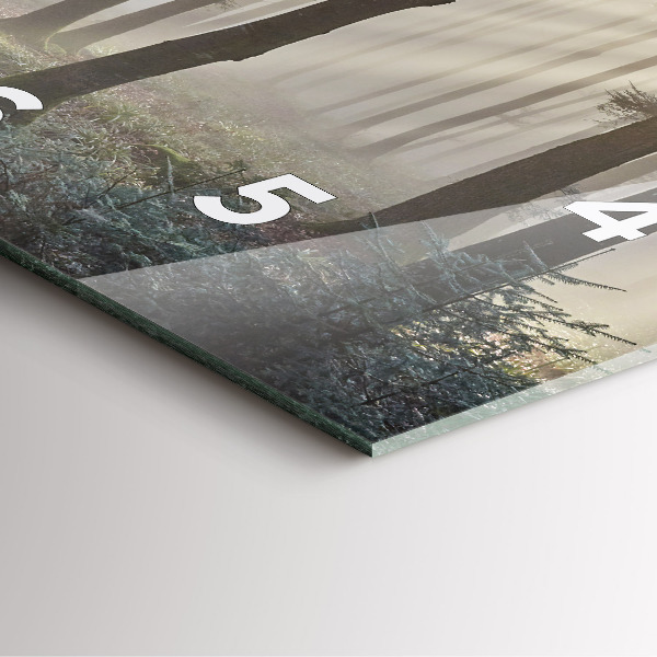 Pendule carrée en verre Forêt dans le brouillard