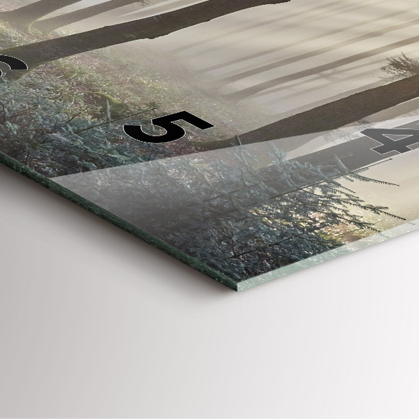 Pendule carrée en verre Forêt dans le brouillard