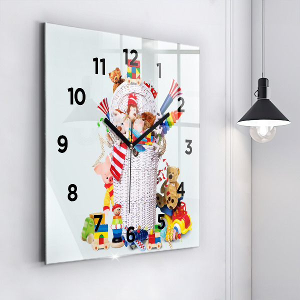 Horloge murale carrée Panier en osier avec jouets