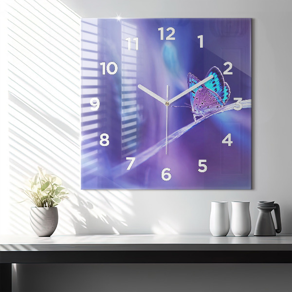 Horloge murale carrée 'Papillon sur l''herbe'