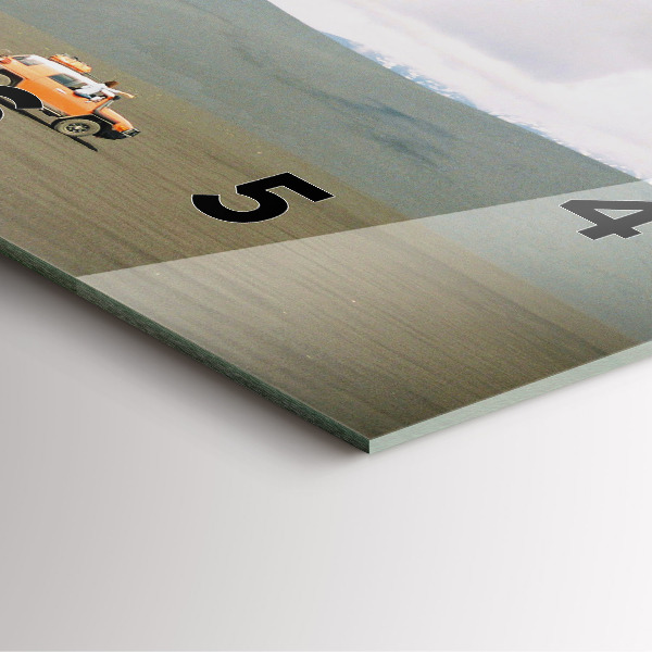 Horloge murale carrée Véhicule dans le désert du Kamtchatka