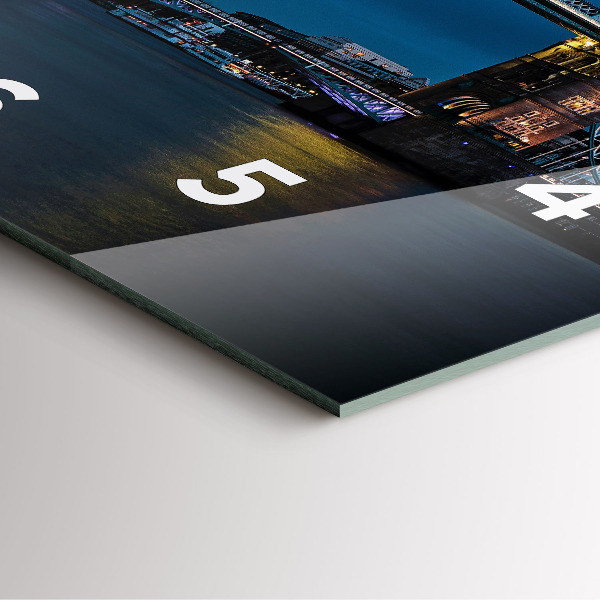 Horloge murale carrée Tower Bridge Londres la nuit