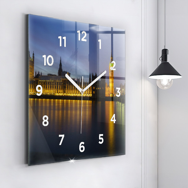 Horloge murale carrée Palais de Winchester à Londres