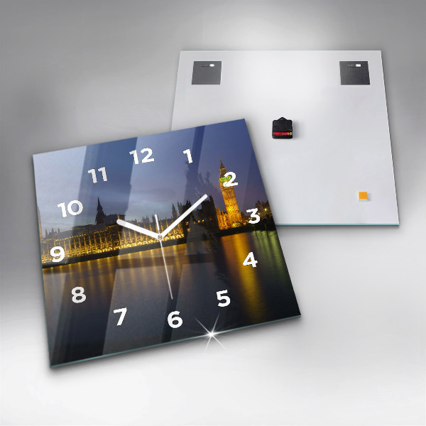 Horloge murale carrée Palais de Winchester à Londres