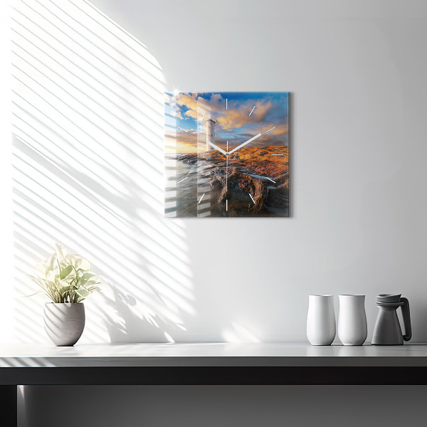 Horloge carrée en verre Le phare et la mer Baltique