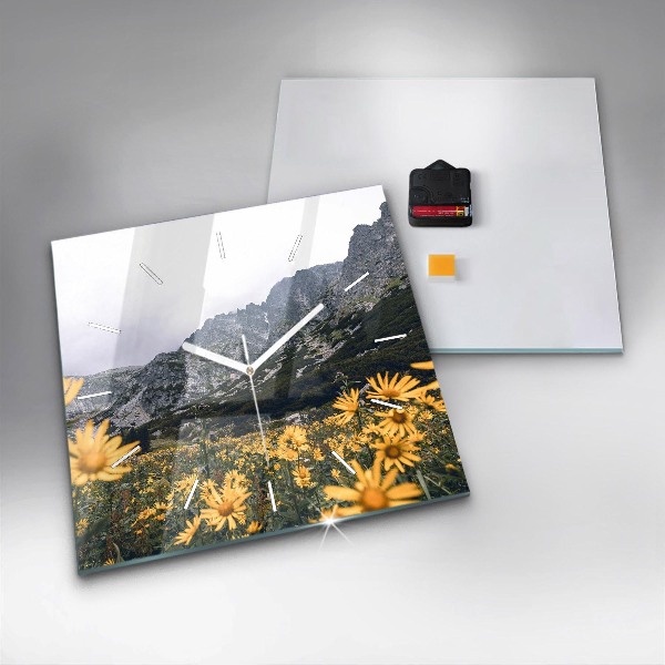Horloge murale carrée Fleurs des prés dans les montagnes