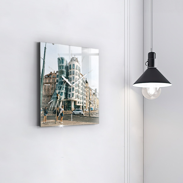 Horloge murale carrée Maison dansante de Prague