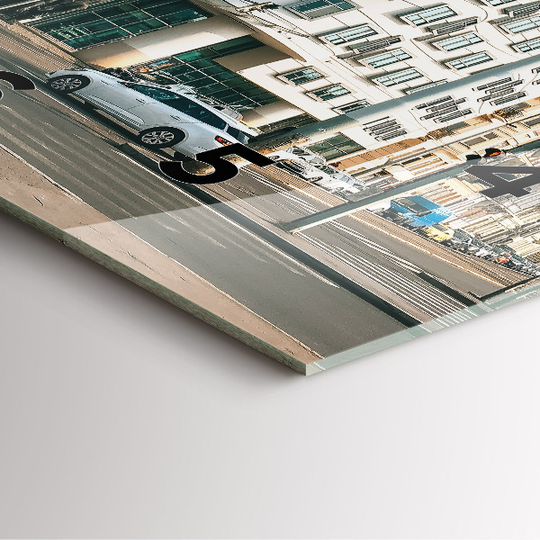 Horloge murale carrée Maison dansante de Prague