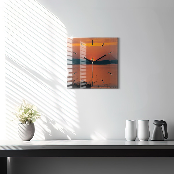 Horloge murale carrée Le lac Balaton le soir