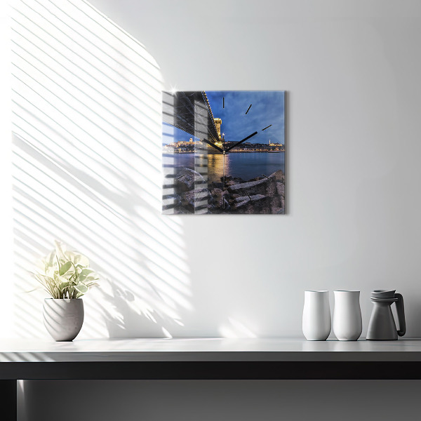 Horloge murale carrée Rivage rocheux sous le pont