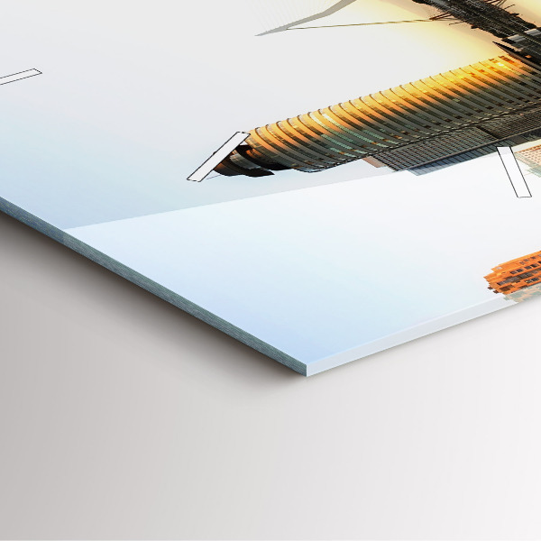 Horloge murale carrée Une ville sur la rivière