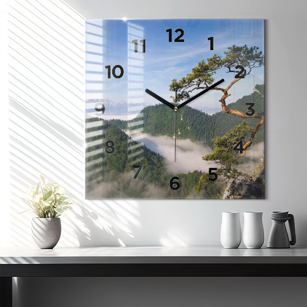Pendule carrée en verre Pic de Sokolica dans les montagnes des Piénines