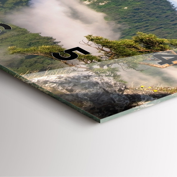 Pendule carrée en verre Pic de Sokolica dans les montagnes des Piénines