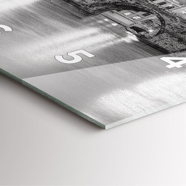 Horloge murale carrée Pont Charles à Prague