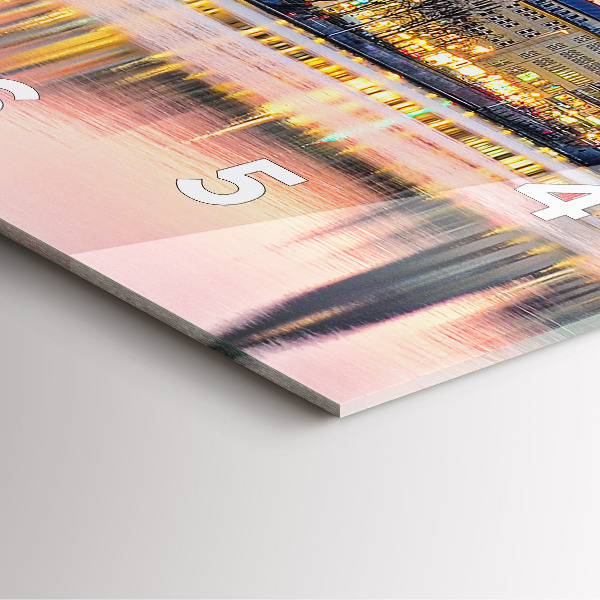 Horloge murale carrée Alster à Hambourg