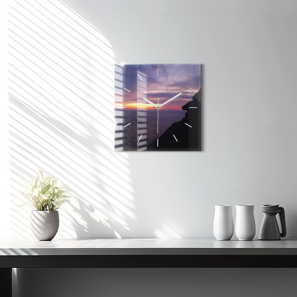 Pendule carrée en verre Tête de pierre