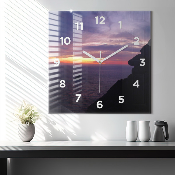 Pendule carrée en verre Tête de pierre