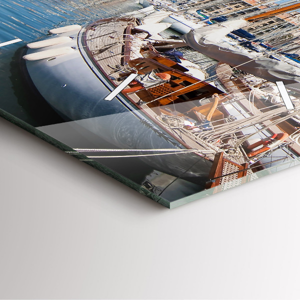 Horloge murale carrée Port de plaisance à Marseille France