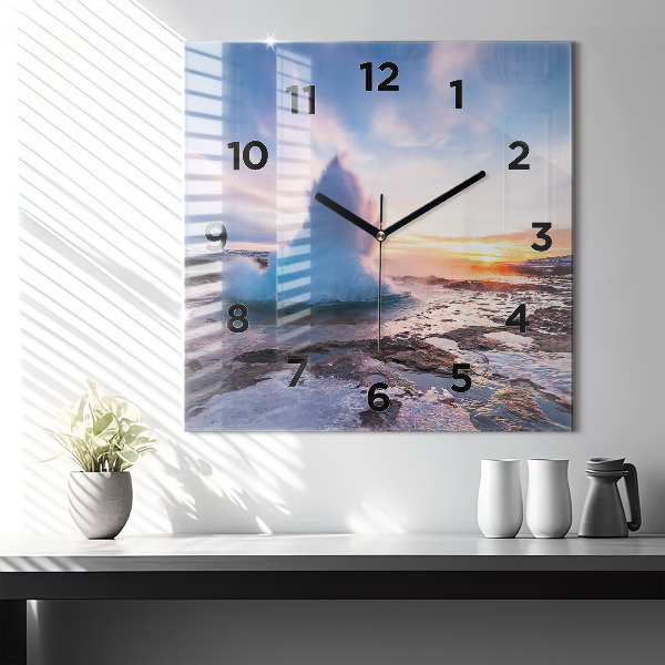 Horloge carrée en verre 'Geyser sur l''île d''Islande'