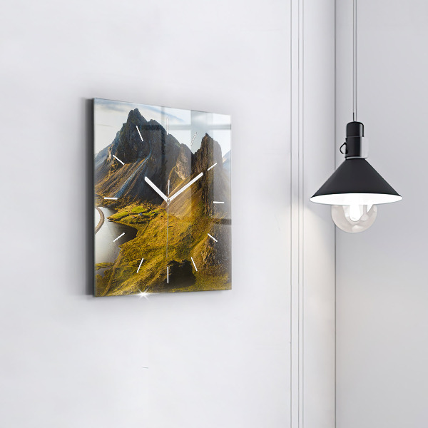 Pendule carrée en verre Route en Islande