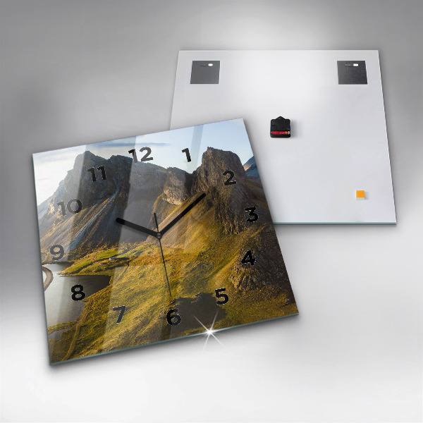 Pendule carrée en verre Route en Islande