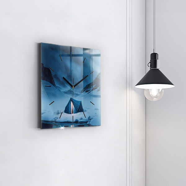 Horloge murale carrée 'Tente dans les montagnes d''Islande'