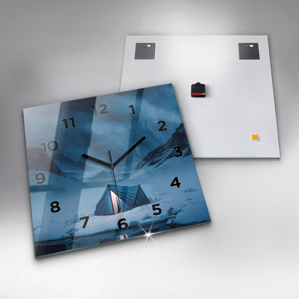 Horloge murale carrée 'Tente dans les montagnes d''Islande'
