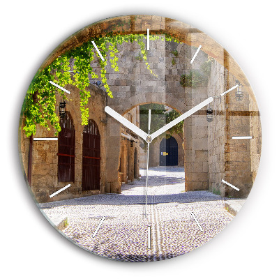 Horloge ronde Rue pittoresque de Rhodes
