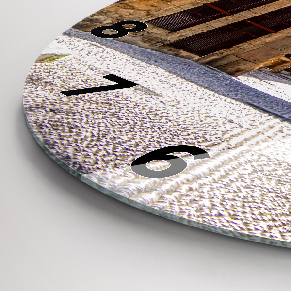 Horloge ronde Rue pittoresque de Rhodes