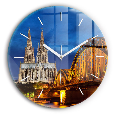 Horloge ronde Pont en Allemagne