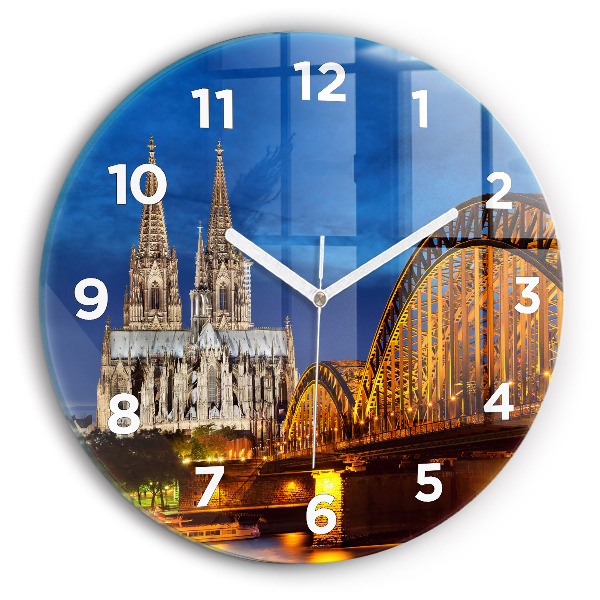 Horloge ronde Pont en Allemagne