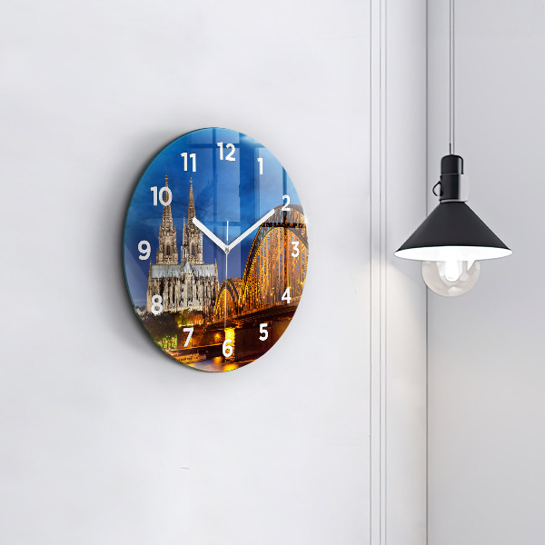 Horloge ronde Pont en Allemagne