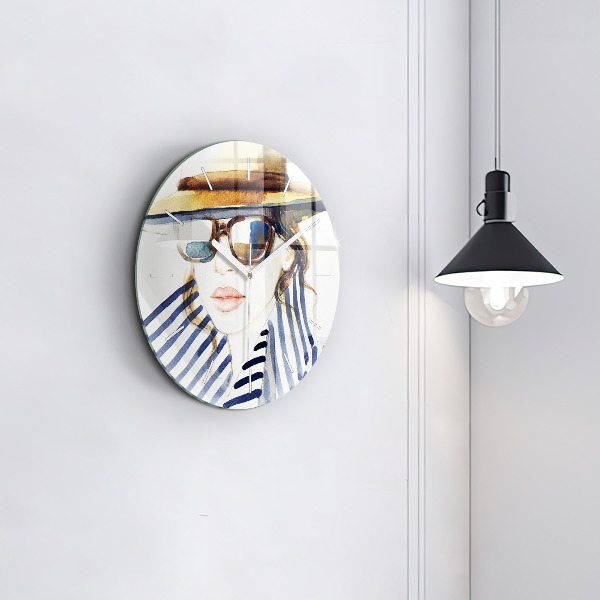 Horloge ronde Visage avec lunettes et chapeau