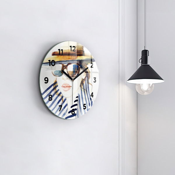 Horloge ronde Visage avec lunettes et chapeau