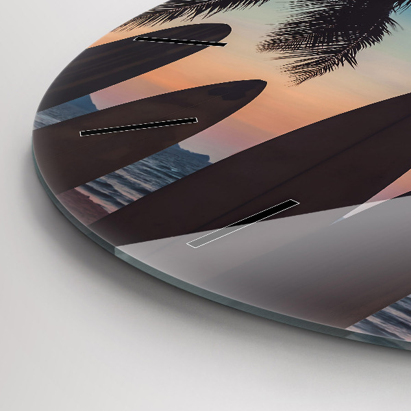 Pendule murale ronde Surfer sur la plage