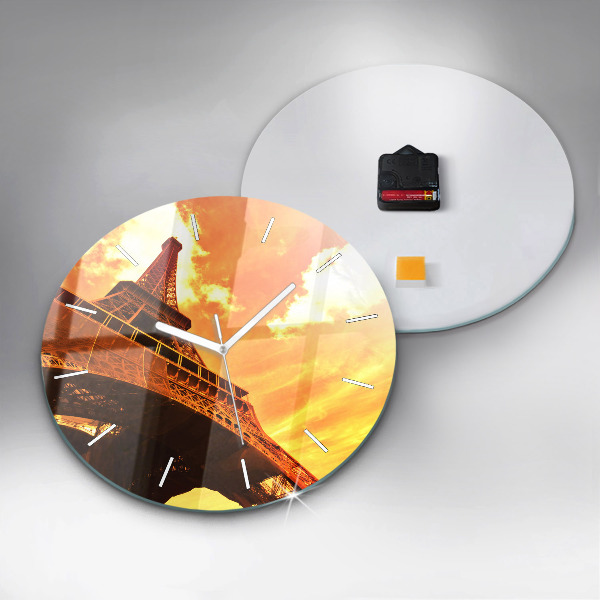 Horloge ronde La Tour Eiffel à Paris