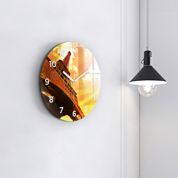 Horloge ronde La Tour Eiffel à Paris