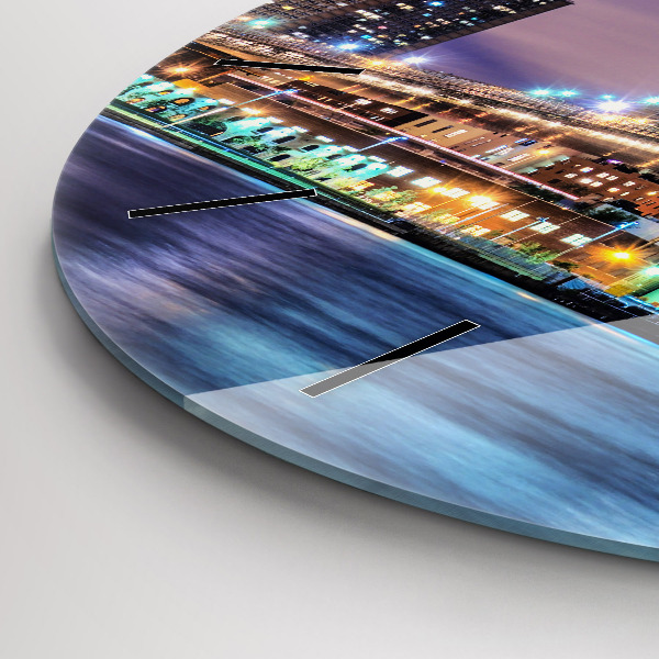 Horloge ronde Pont de Brooklyn et East River