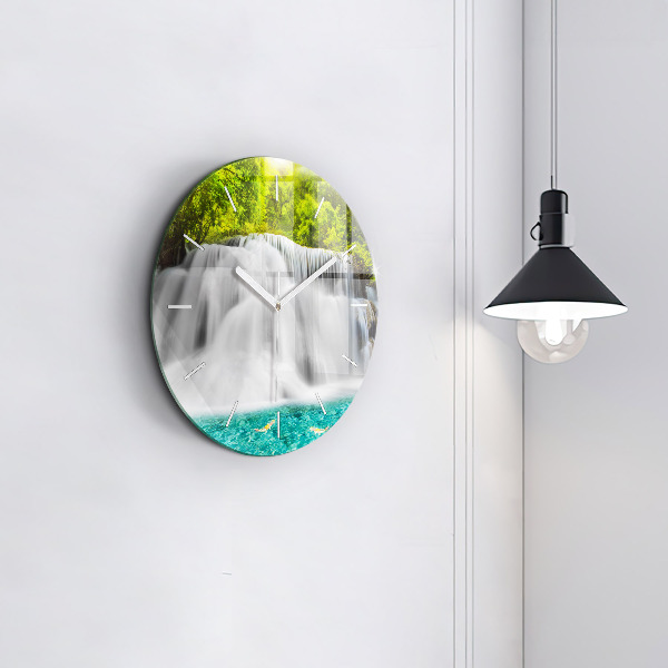 Horloge ronde Cascade en Thaïlande