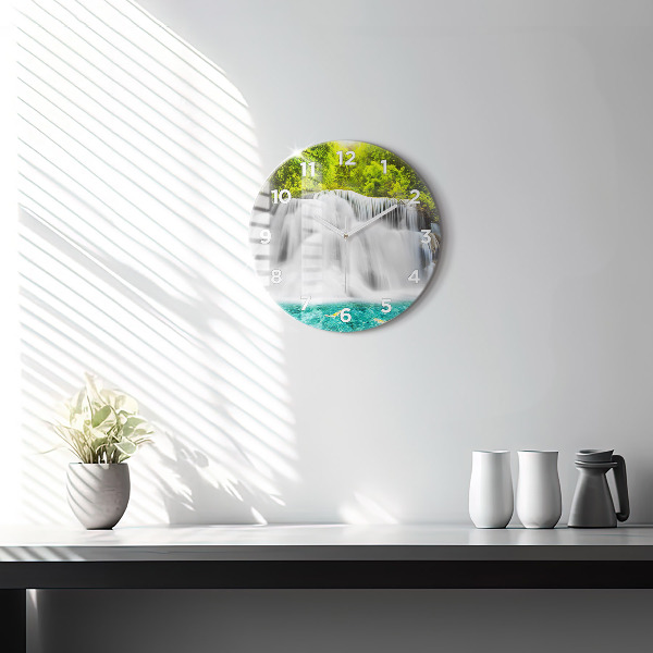 Horloge ronde Cascade en Thaïlande