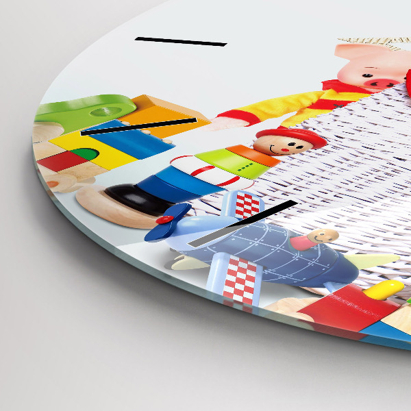Horloge ronde Panier en osier avec jouets