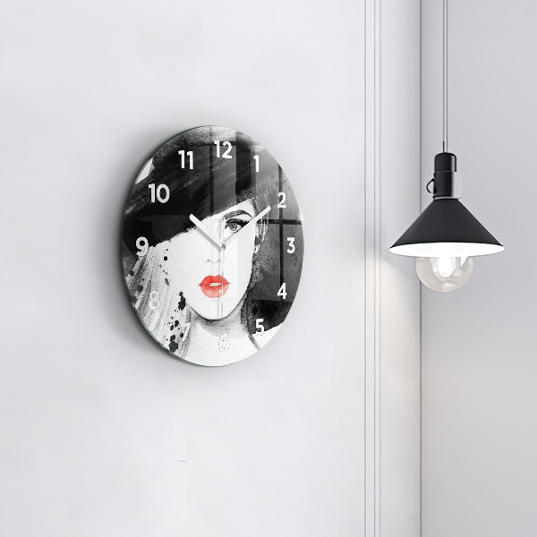 Horloge ronde Femme au chapeau