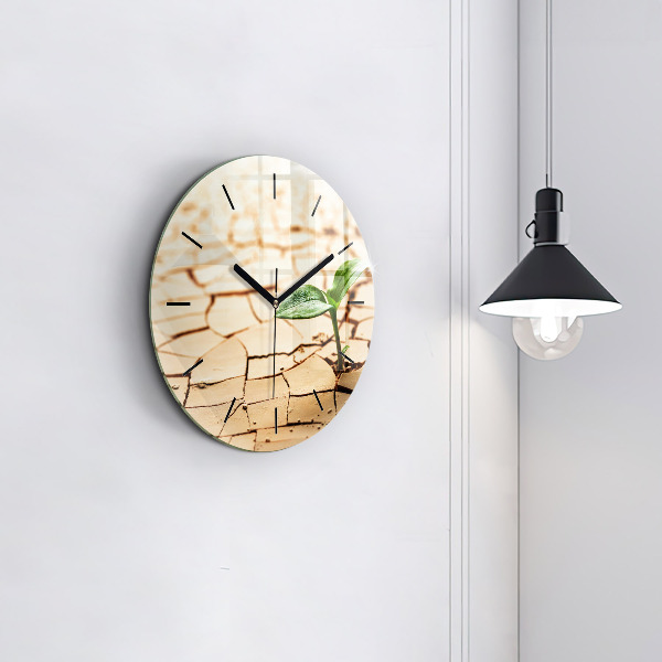 Horloge ronde Planter dans un sol sec