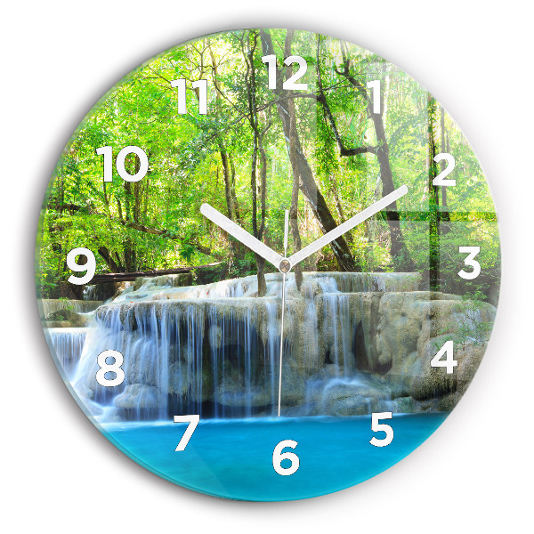 Horloge ronde Cascade dans la forêt